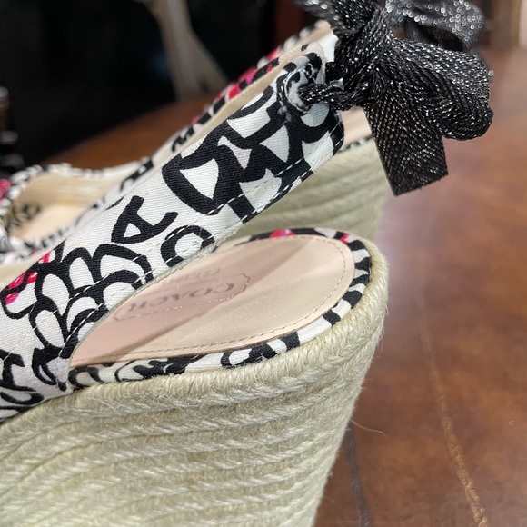 Coach Women’s size 7B woven heel shoes - Picture 7 of 10